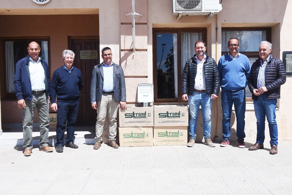 Entregaron nuevos kits de luminaria LED para Arenaza