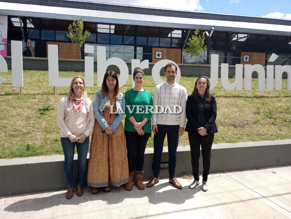 Con la presentación de un stand regional, arranca mañana la Feria del Libro