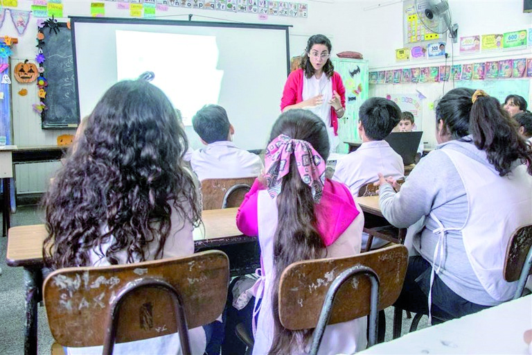 De Miguel: “Educar sobre la integridad física, la privacidad y el respeto mutuo es nuestro rol”