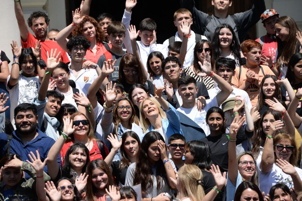 Magario: “Nadie les puede quitar el futuro a nuestros adolescentes”