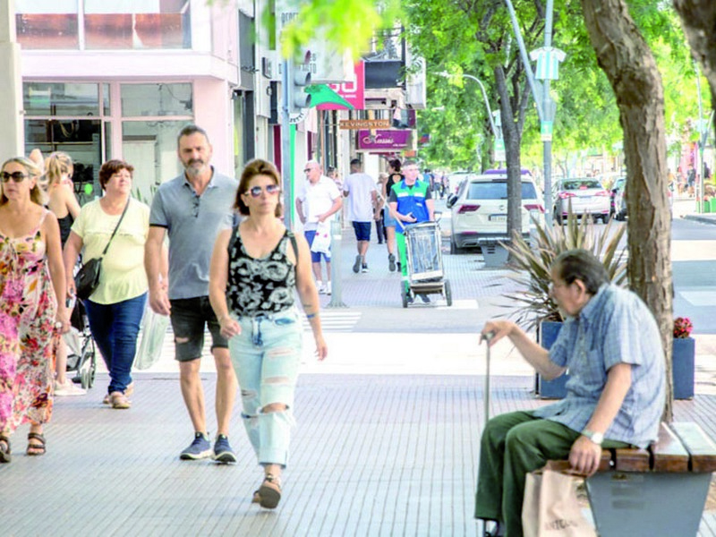 El 24 y 31 de diciembre los comercios cerrarán a las 18