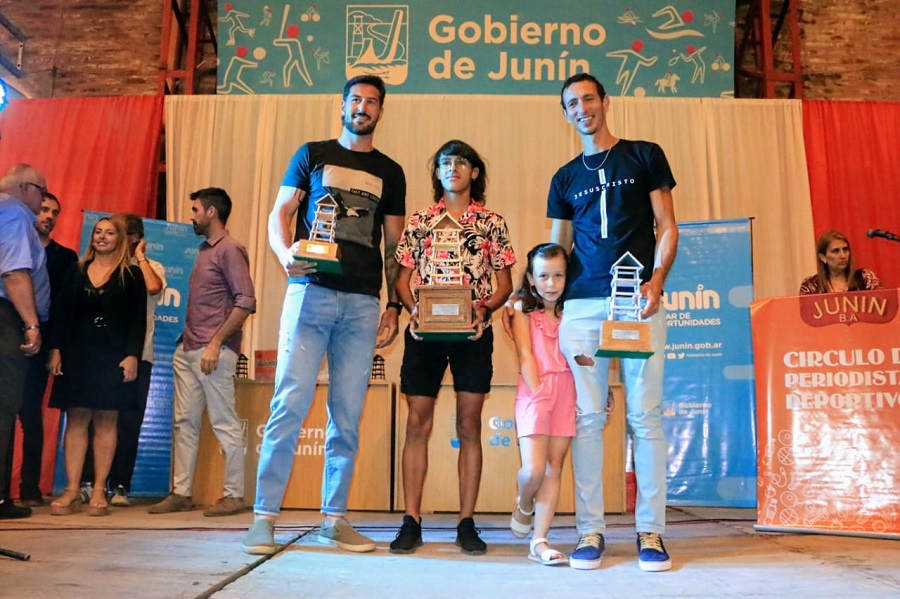 Uriel Muñoz se quedó con el Mangrullo de Oro