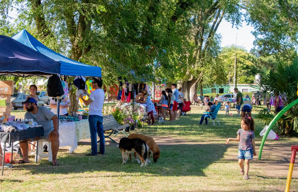 Invitan a la comunidad a participar de la Feria Navideña 2022