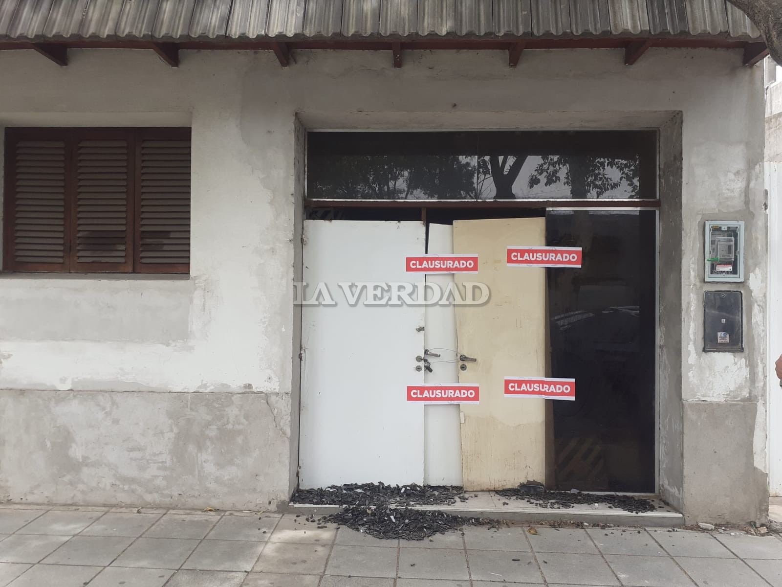 Encuentran un centenar de cajas con residuos patológicos