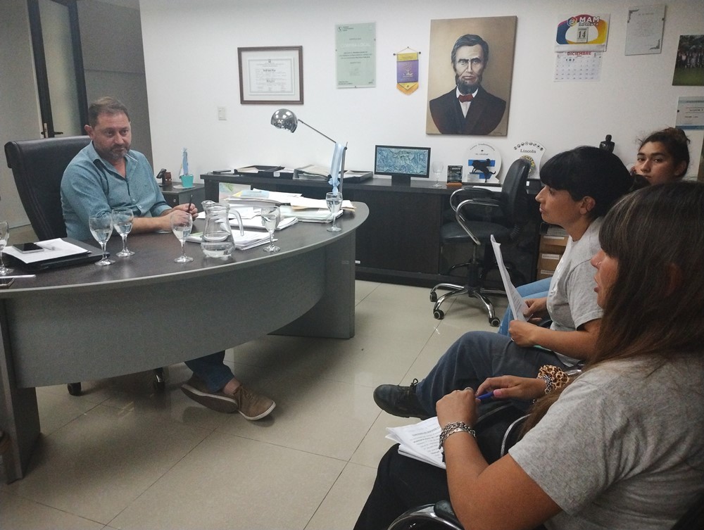 Serenal se reunió con integrantes de la cooperativa “Ver de libertad”