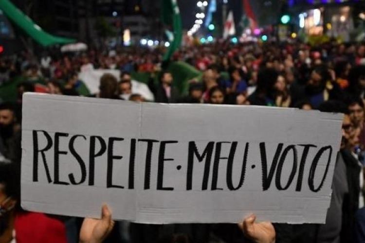 Concejales repudian desestabilización política en Brasil
