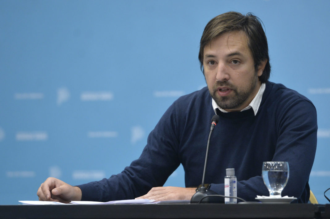 Fuerte cruce del ministro Kreplak por acusaciones “falsas” de Ritondo