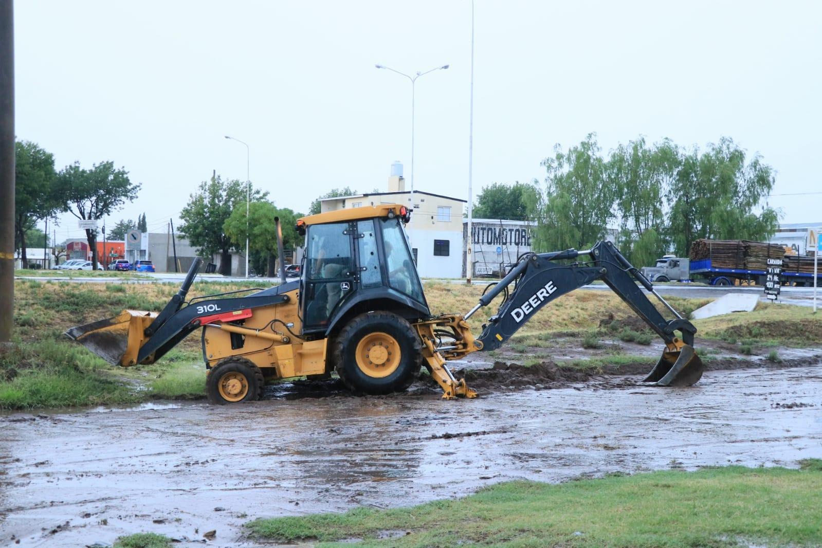 Tras la tormenta, el municipio interviene en distintos barrios