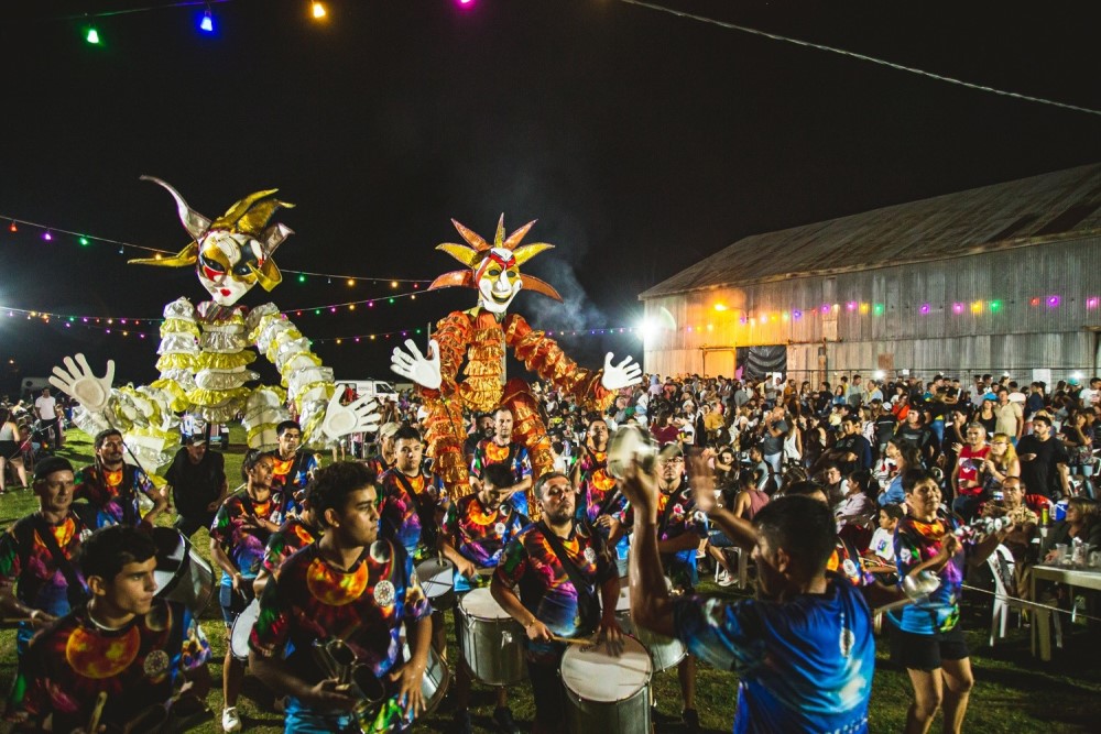 Bermúdez y Carlos Salas disfrutaron de sus noches de corso