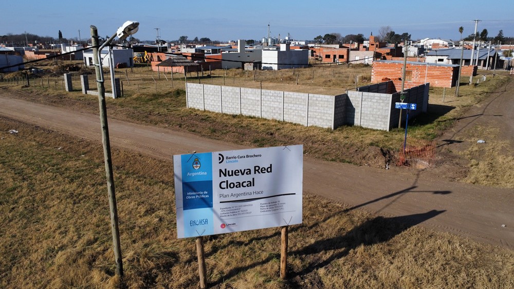 Pronto estará en funcionamiento el sistema de desagües cloacales en el barrio Cura Brochero