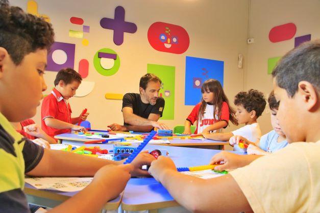 Comenzó el primer taller de la Escuela de Robótica