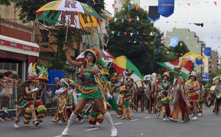 Carnavales, murgas y polos gastronómicos: la oferta de la Ciudad para el próximo fin de semana largo