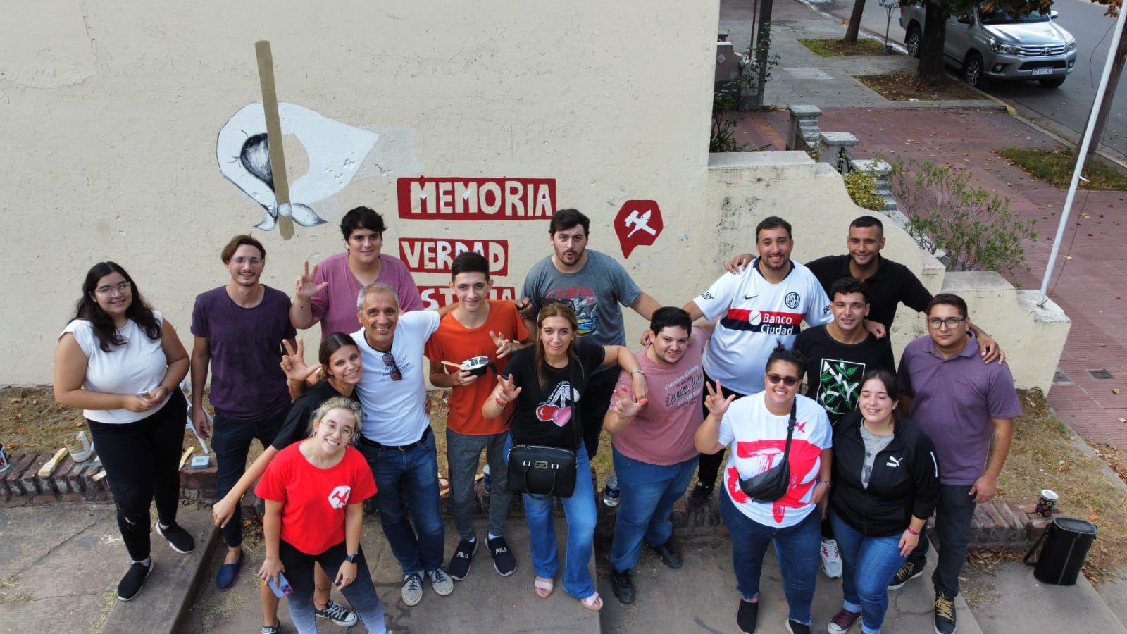 24M: Jóvenes de la UCR realizaron un mural