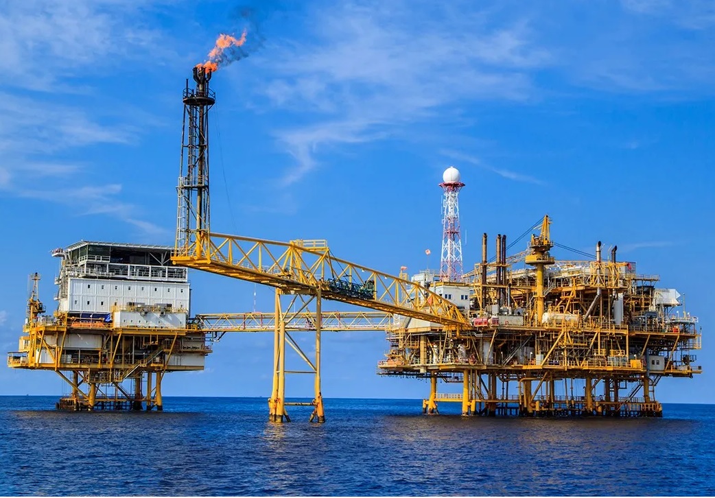 Antes de fin de año podría comenzar la exploración del petróleo Off Shore