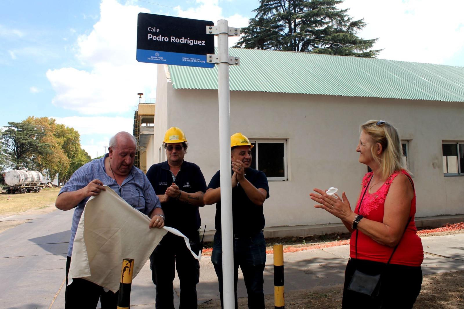 Homenaje a figuras ferroviarias locales en el Taller “Mario Meoni”