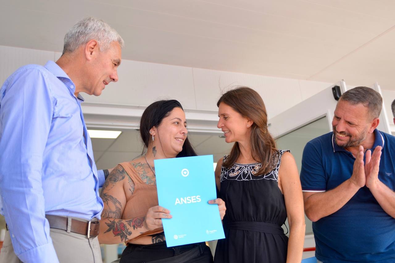 Raverta y Cagliardi inauguraron el nuevo edificio de ANSES en Berisso