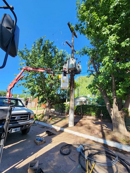 EDEN avanza con obras de baja y media tensión en Junín