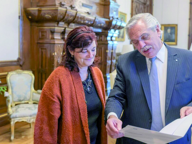 Salarios: “Kelly” Olmos cruzó a De Pedro y también le pegó a Kicillof