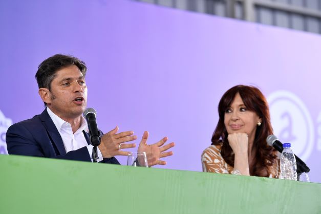 Kicillof: “No me extraña que los buitres se metan en la campaña”