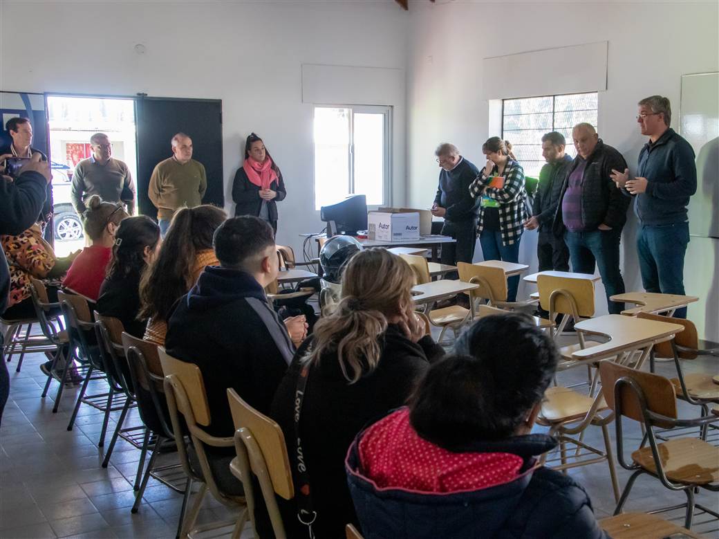 Comenzó el curso de capacitación en albañilería para mujeres en la UOCRA