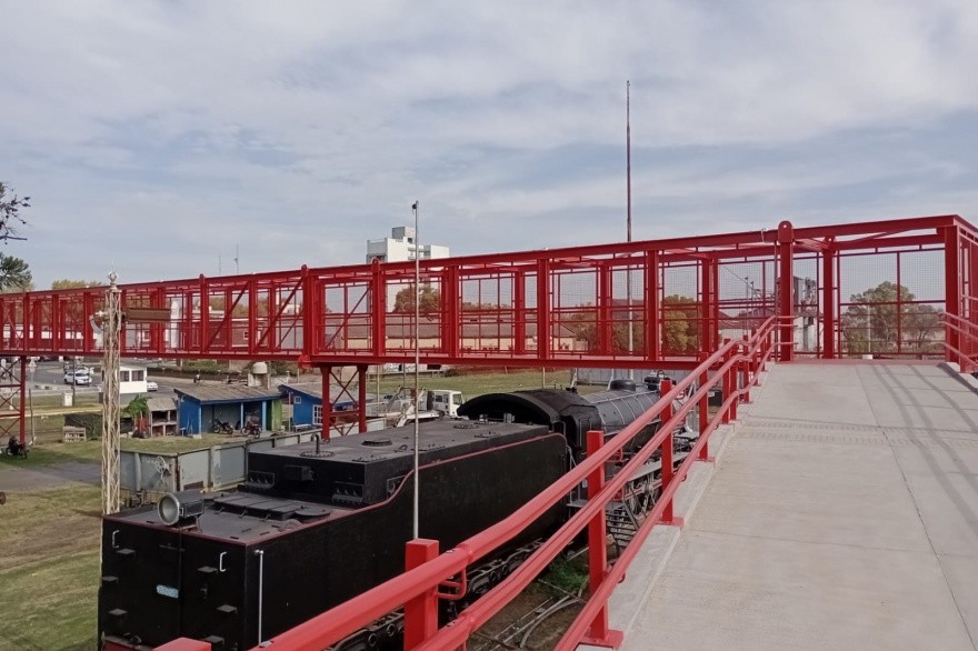 Chami afirmó que «no se hará» el viaducto y proyectó viviendas con esos fondos