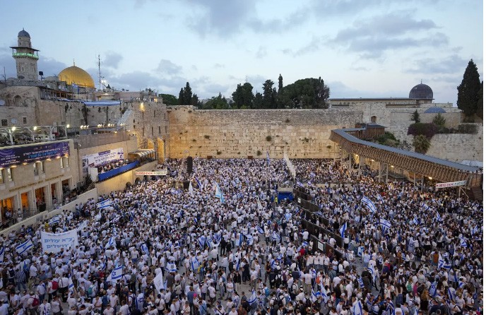 Nacionalistas judíos lanzaron consignas racistas durante una marcha en Jerusalén