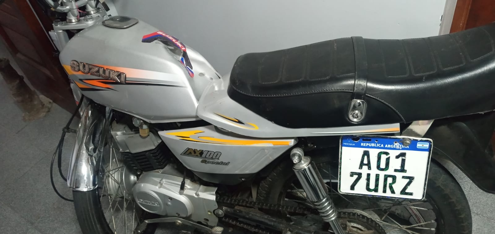Murió un joven tras impactar con su moto en zona céntrica