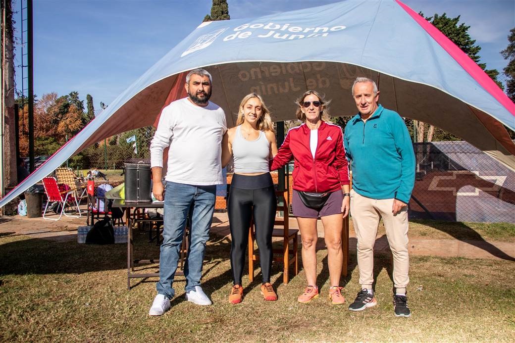 Se realizó otro torneo femenino de tenis en el JGC