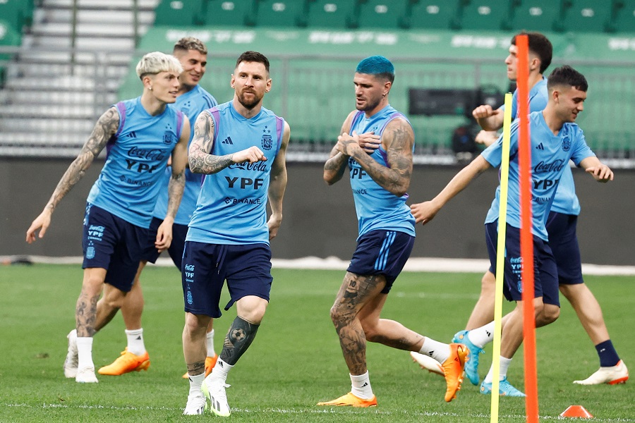 Los Campeones del Mundo enfrentan hoy a Australia