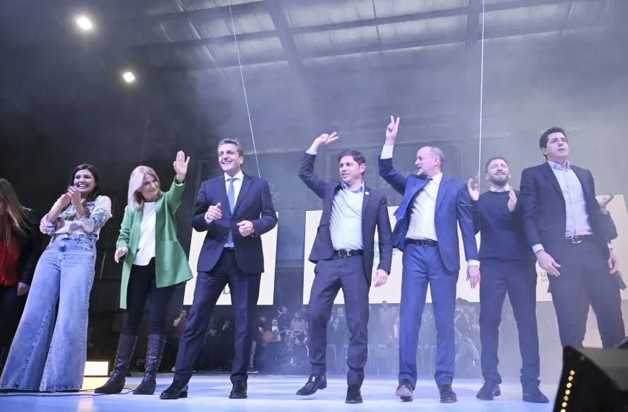 Encuesta: Sergio Massa y Axel Kicillof pican en punta tras el cierre de listas