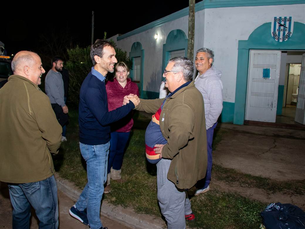 Colocaron 255 luces LED en barrio Capilla de Loreto