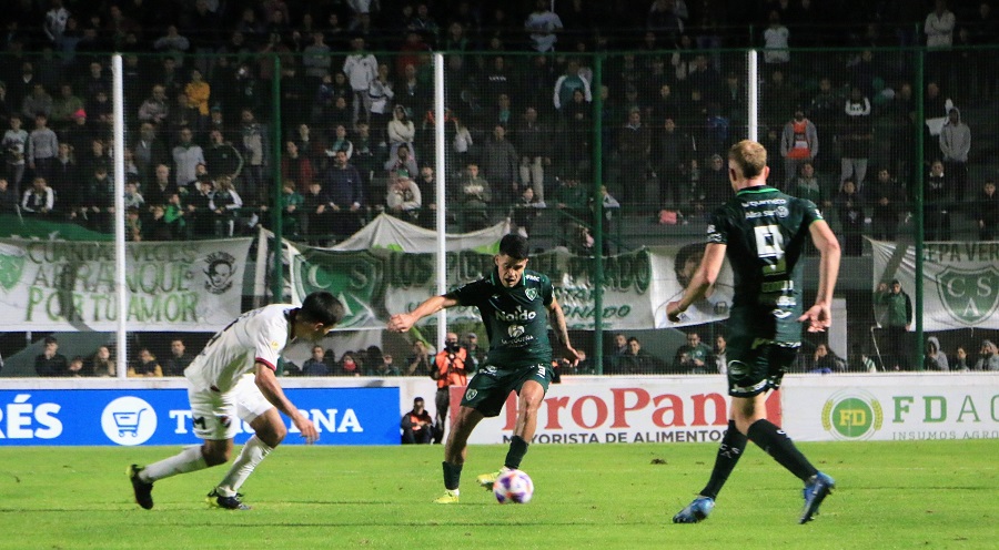 Quinteros: “A Independiente hay que esperarlo y contragolpear”