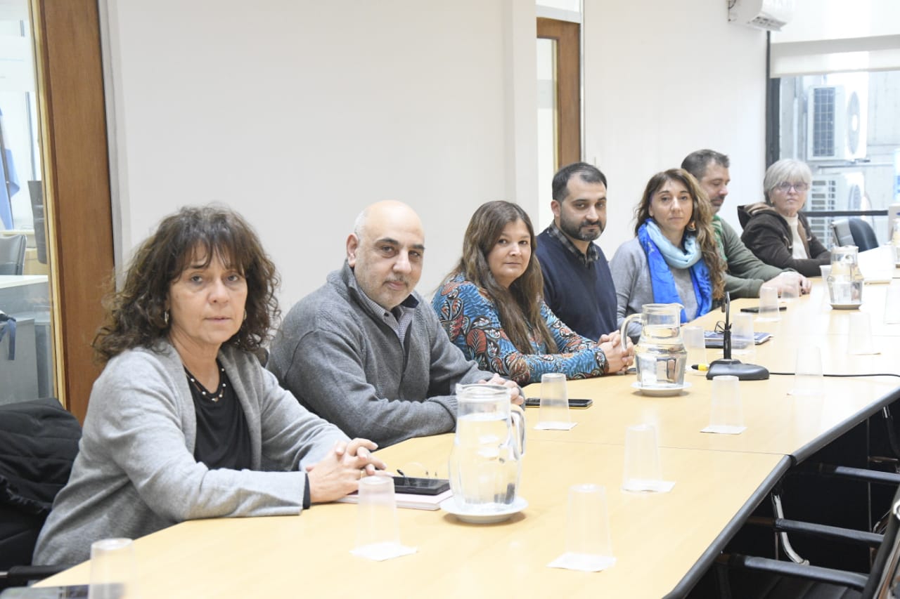Provincia continúa con las negociaciones paritarias y recibe a los judiciales
