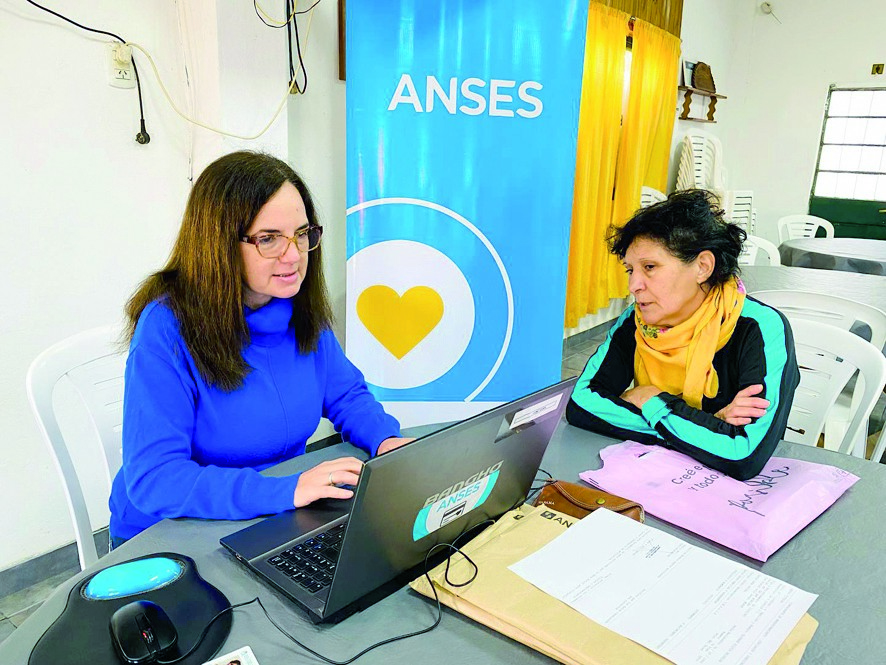 Echeverría destacó la eliminación de la “fe de vida” para jubilados y pensionados