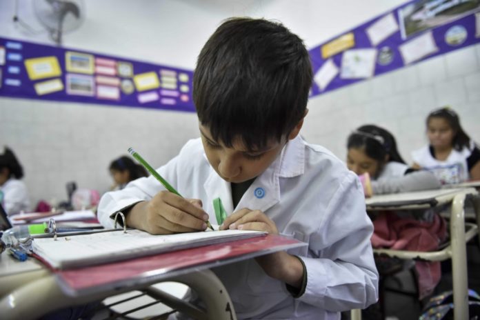 Estudiantes de escuelas primarias bonaerenses serán evaluados en Matemática y Prácticas del Lenguaje
