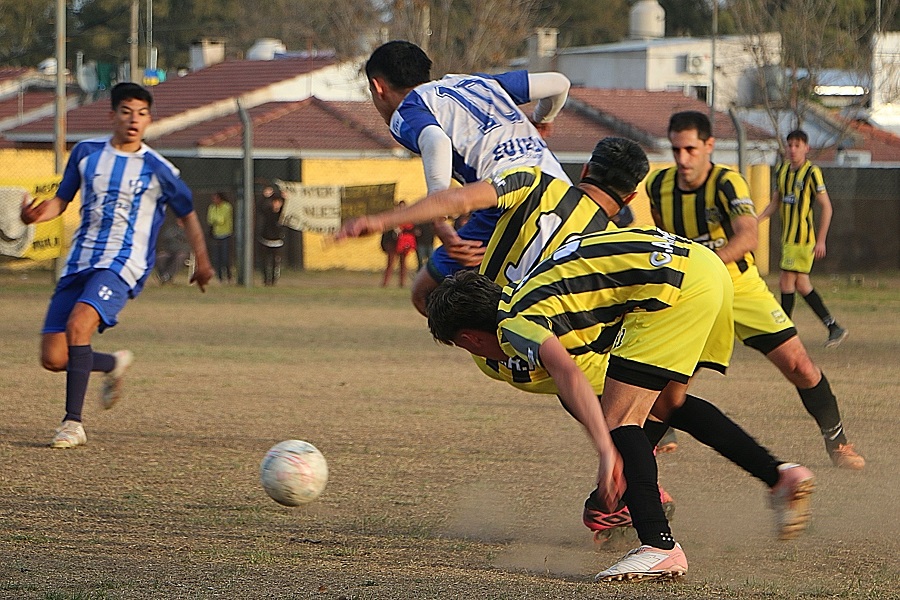Fútbol local: habrá cuatro partidos el sábado y tres el domingo