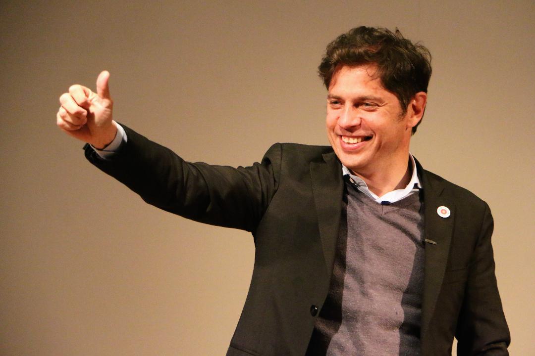 Kicillof ya se anotó tres acuerdos salariales antes de las PASO