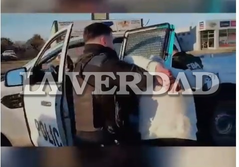 Tras una persecución fueron aprehendidas cuatro personas