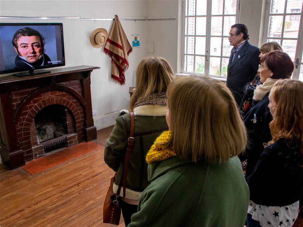 Se abrió al público la muestra “¿Cómo escribía San Martín?” en el Museo Histórico