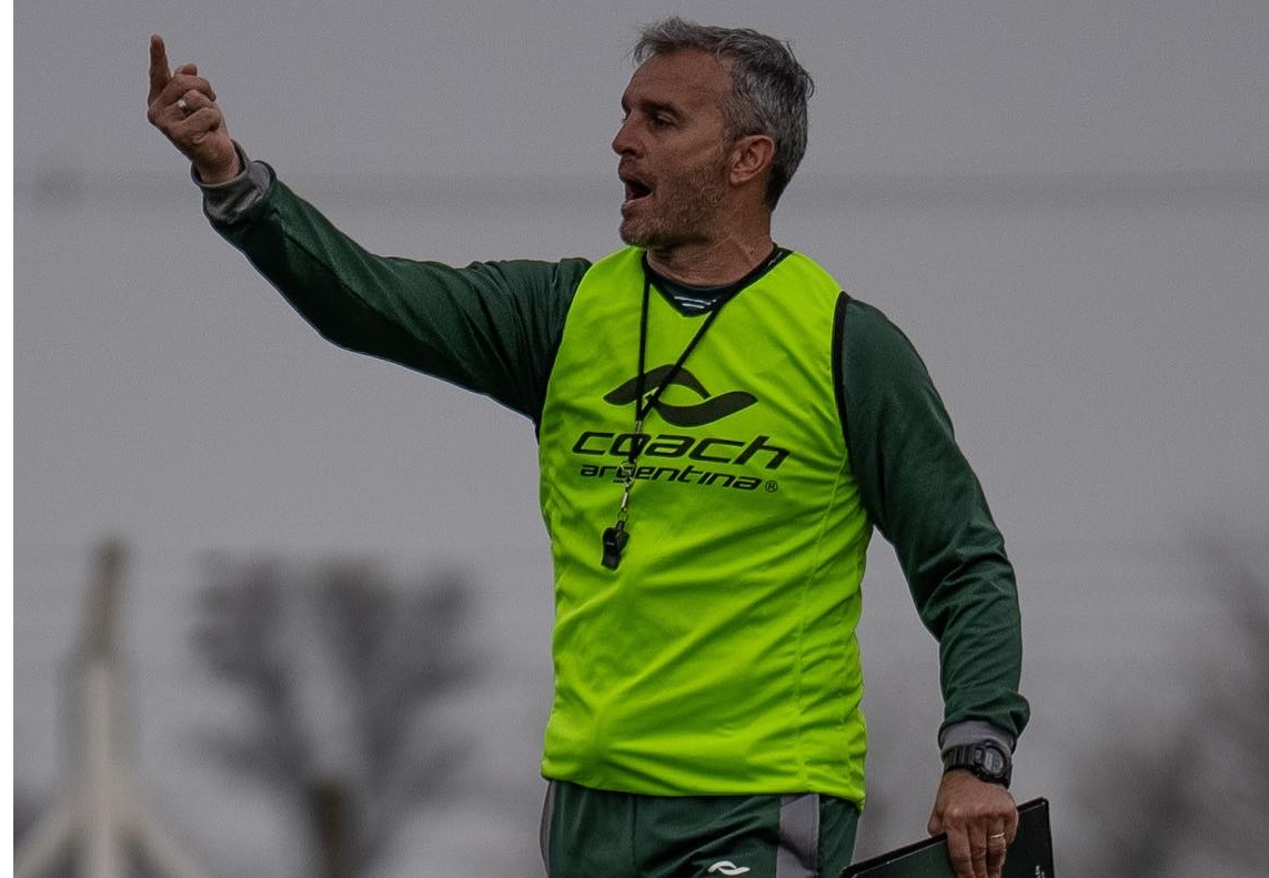 Lavallén define el once inicial para recibir a Boca