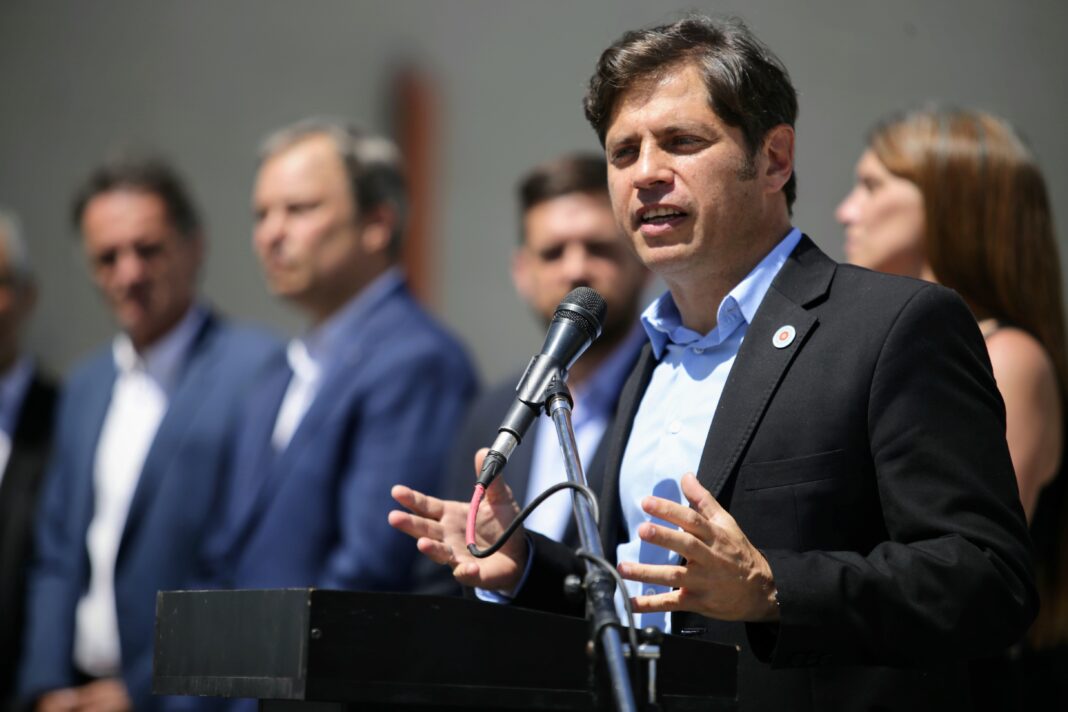Kicillof cuestionó a intendentes opositores por adjudicarse obras