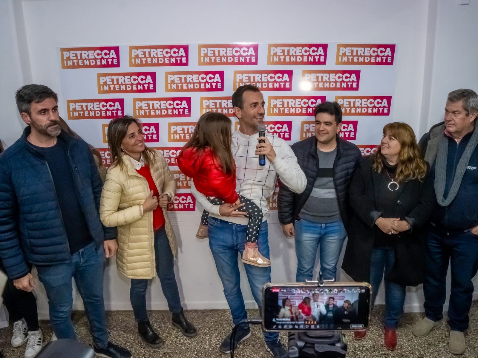 Petrecca se quedó con la interna de JxC y ganó Milei en Junín