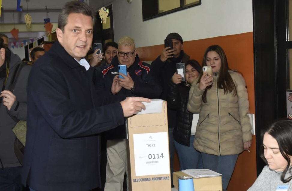 Massa, el primer precandidato presidencial en votar