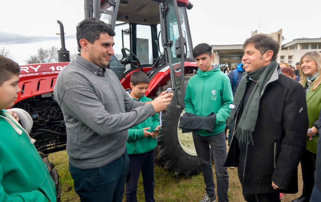 Kicillof retornó a la región con agenda en Ameghino y Lincoln