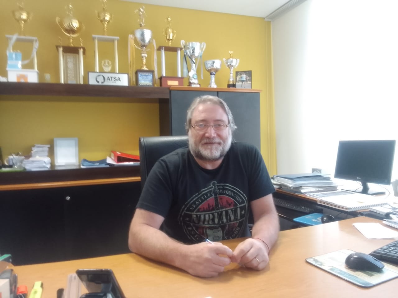 Azil: “No hay mucho para celebrar en este Día de la Sanidad”