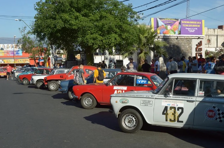 Gran Premio Argentino: exposición de autos antes de la largada