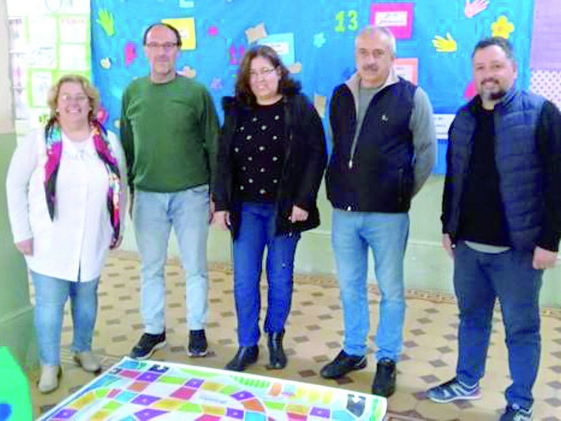 La Cooperativa entregó ayer otro juego “El Cooperativo” a la Escuela Primaria N° 9 de Agustín Roca