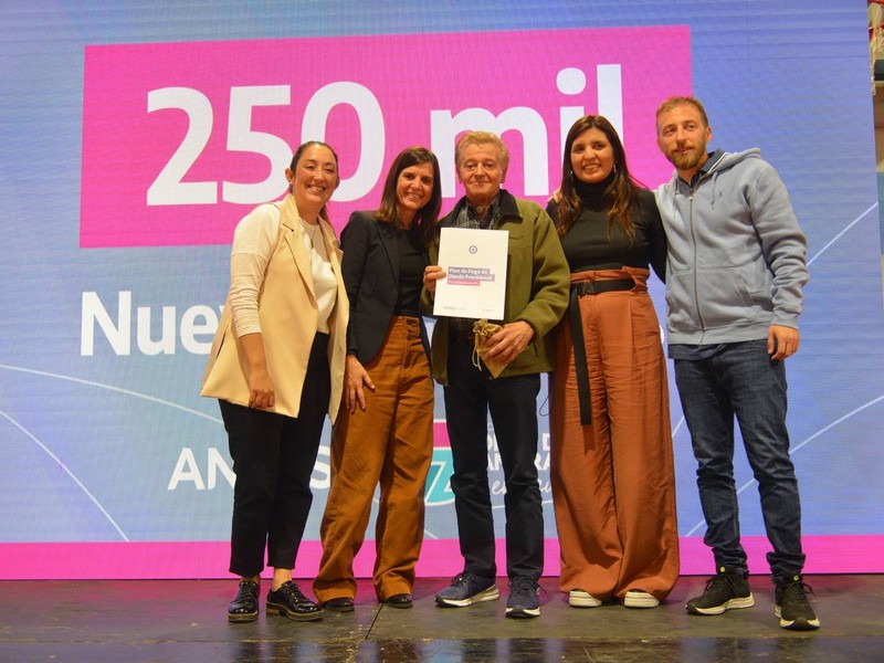 Raverta entregó la jubilación 250 mil con plan de pago de deuda previsional
