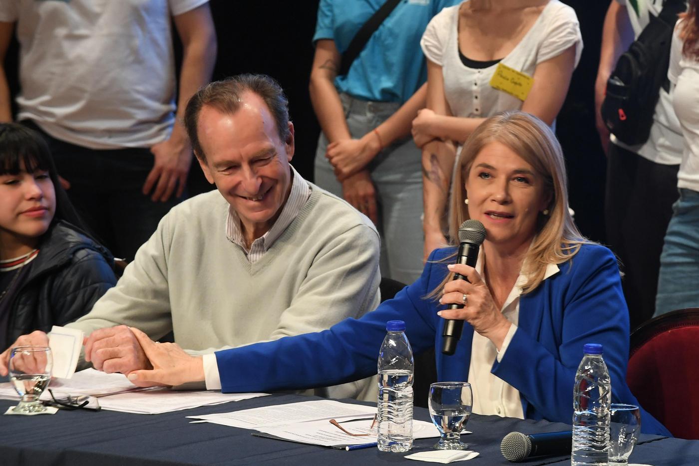 Magario inauguró una nueva edición de Voces Adolescentes y Diálogos Intergeneracionales