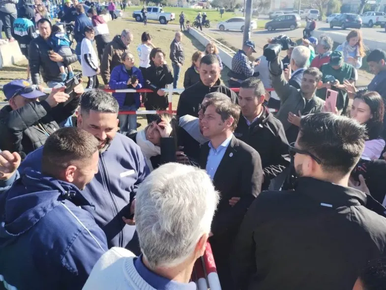 Kicillof respondió a opositores: «Con Vidal no había ni un vaso de agua para los peronistas»